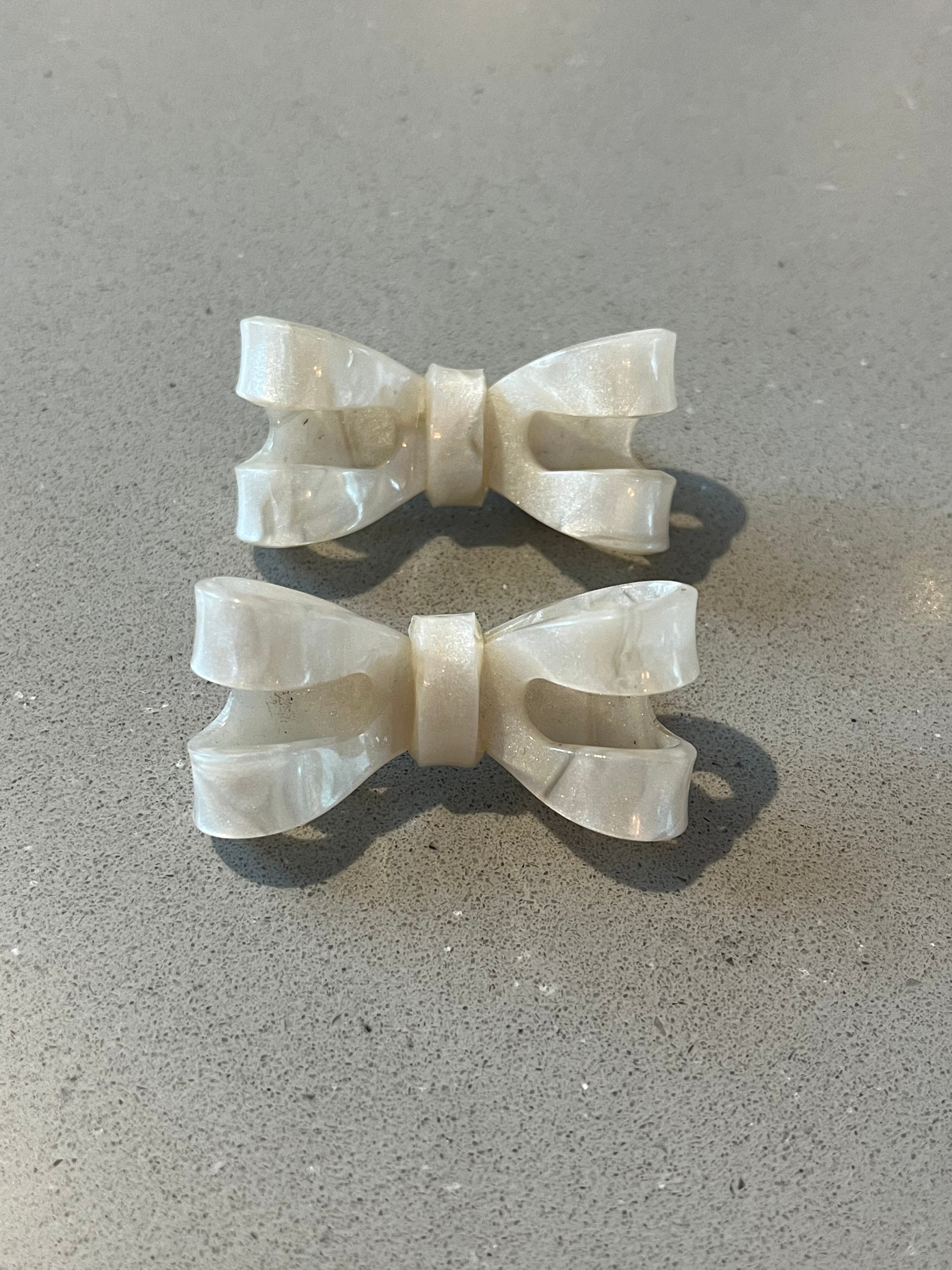 Metallic Acrylic bow hair clip